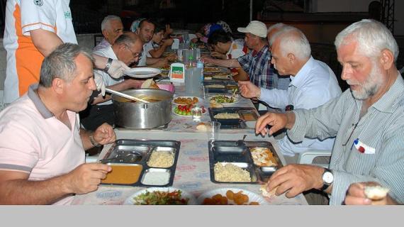 سكان قرية تركية يفطرون معاً كل يوم منذ 200 عام! Image